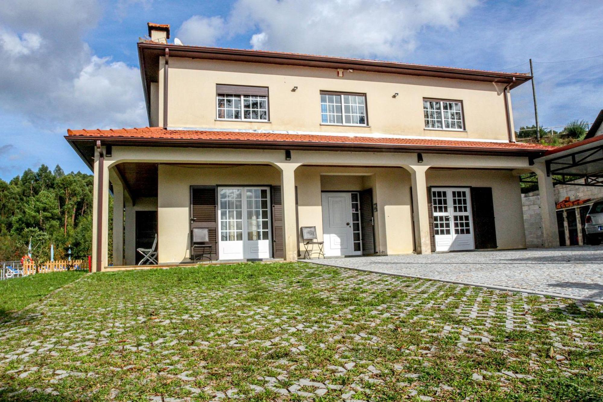 Martins House Quartos Arouca Exterior foto